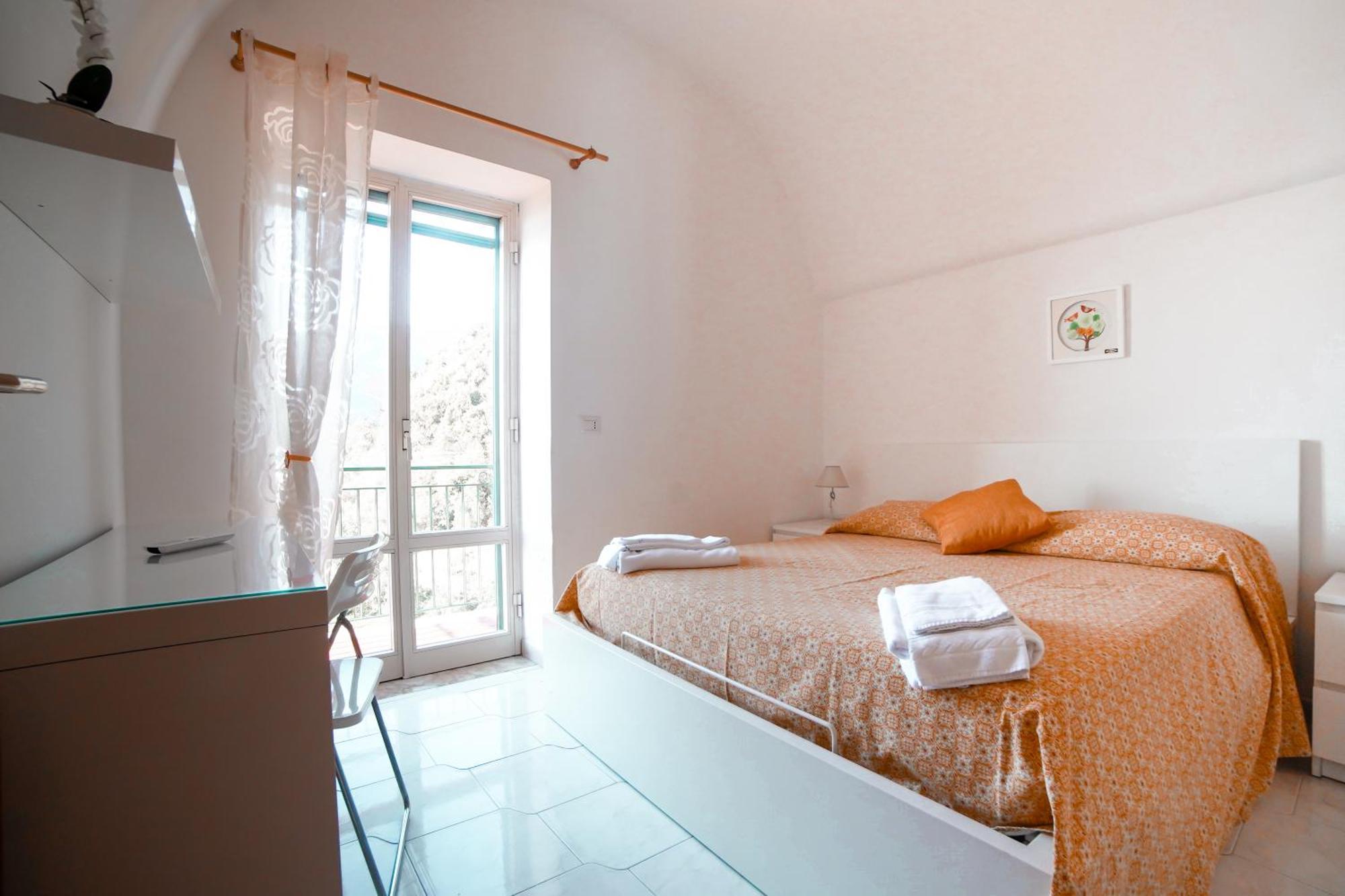 Appartement Minuta Skyline à Pontone Extérieur photo